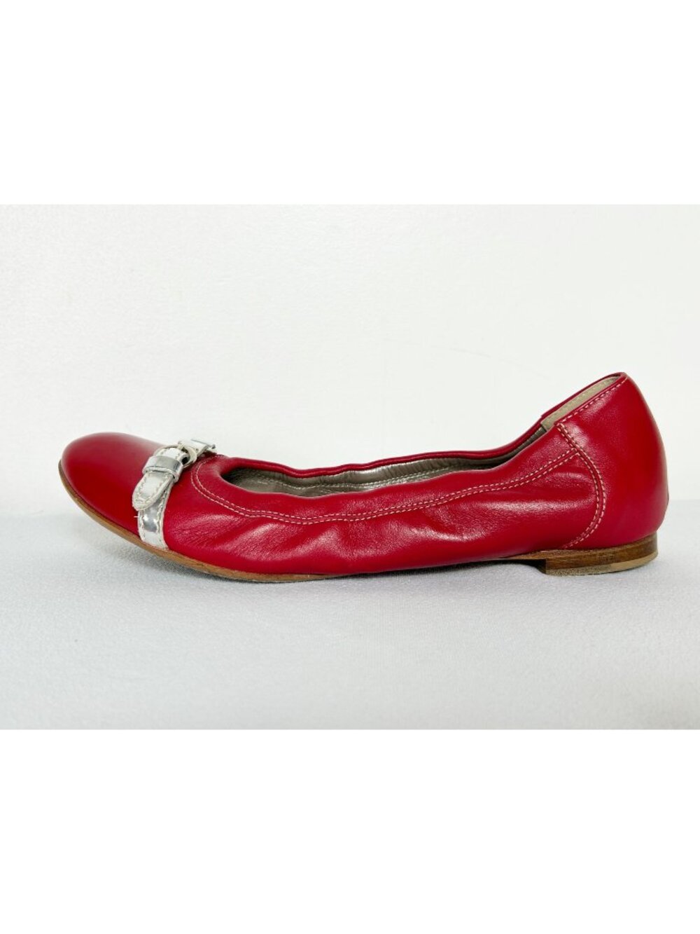 AGL Attilio Giusti Leombruni Monika Leather Patent Cap Toe Flats in Red - Sz 40